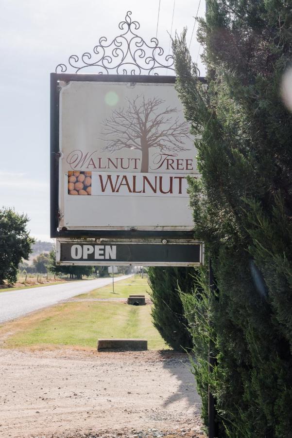 Walnut Tree Cottages Whorouly Zewnętrze zdjęcie